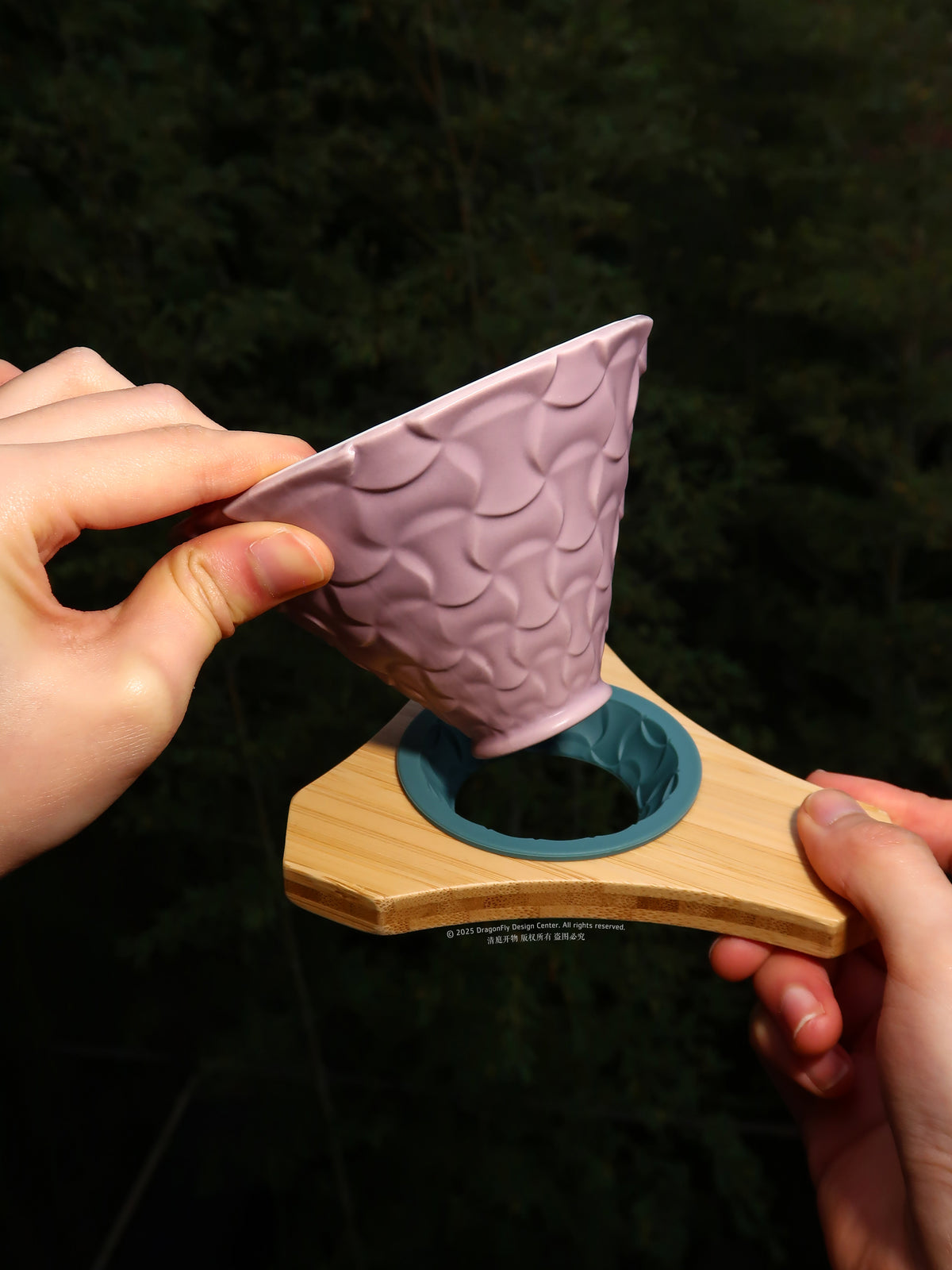 SA62 Coral-Shaped Groove Dripper | DragonFly Design Center